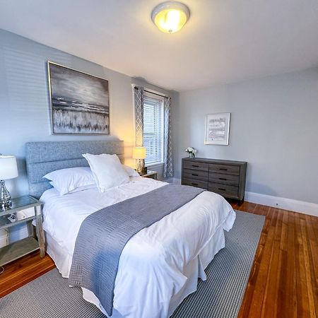Апартаменты Huge,3 Bed,2Bath,Public Transport,Boston,Sleeps 9 Бруклин Экстерьер фото